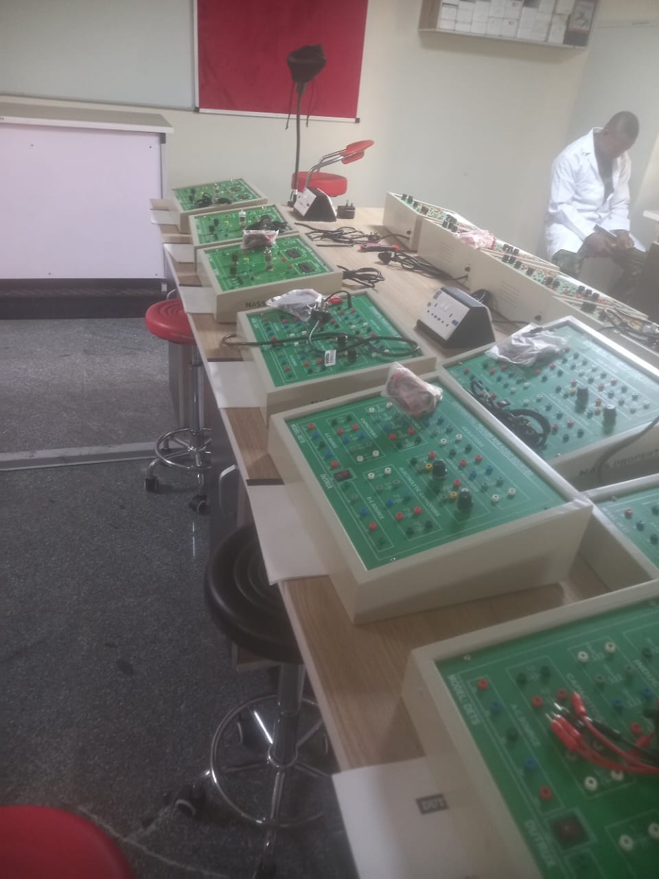 Electronics training laboratory